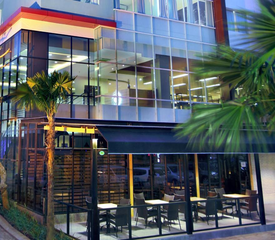 Hotel Neo Candi Simpang Lima - Semarang By Aston Eksteriør bilde