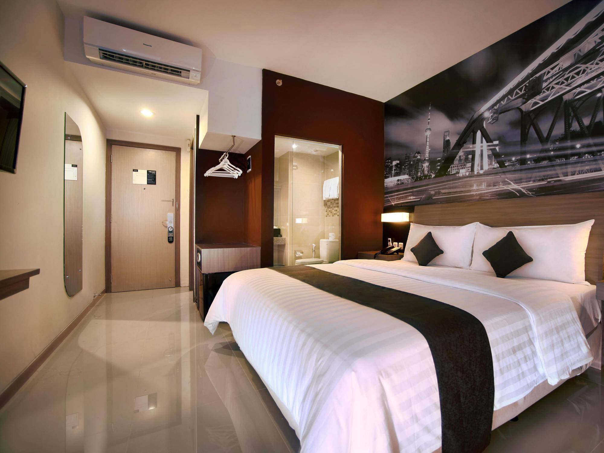 Hotel Neo Candi Simpang Lima - Semarang By Aston Eksteriør bilde