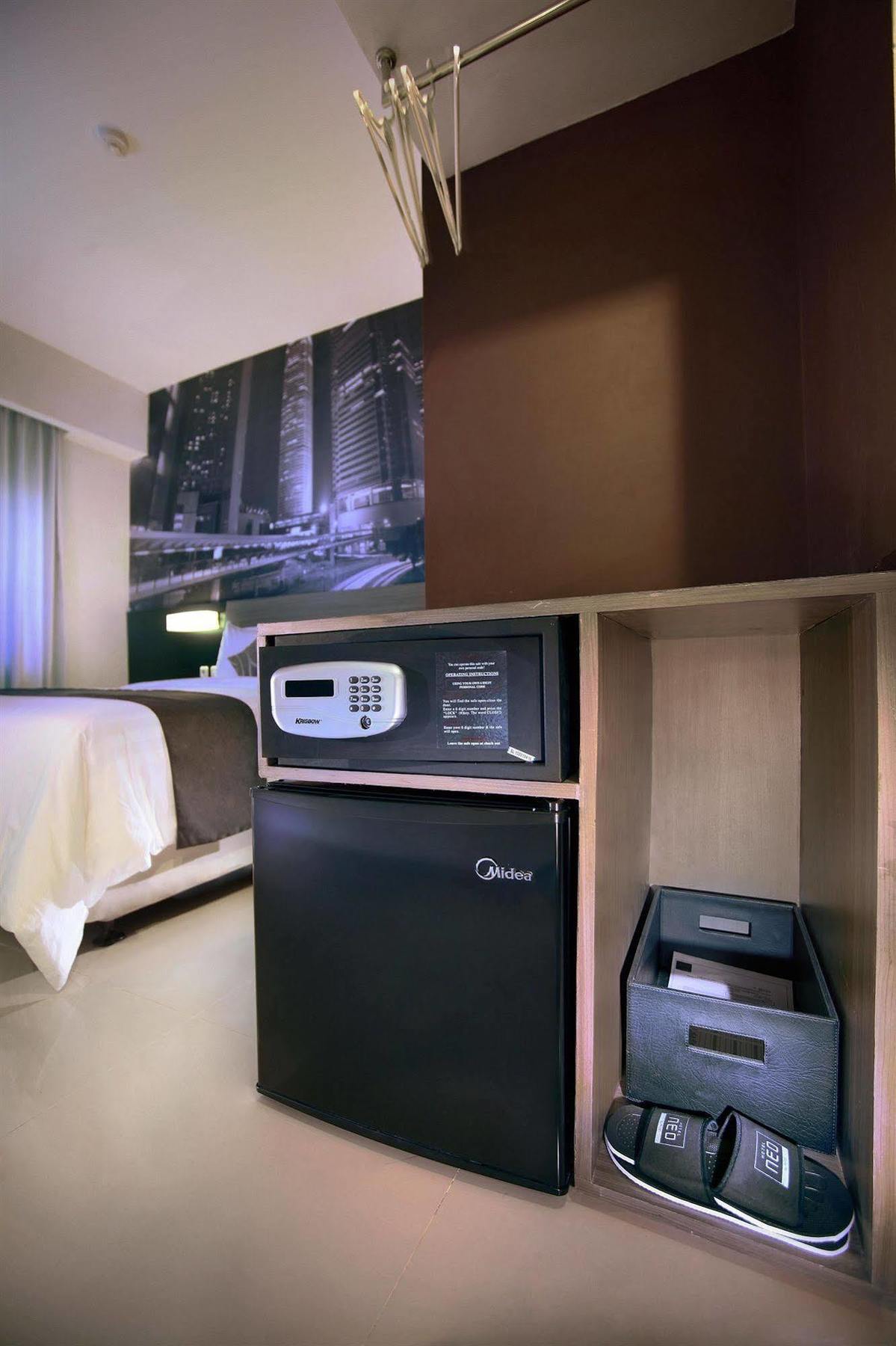 Hotel Neo Candi Simpang Lima - Semarang By Aston Eksteriør bilde